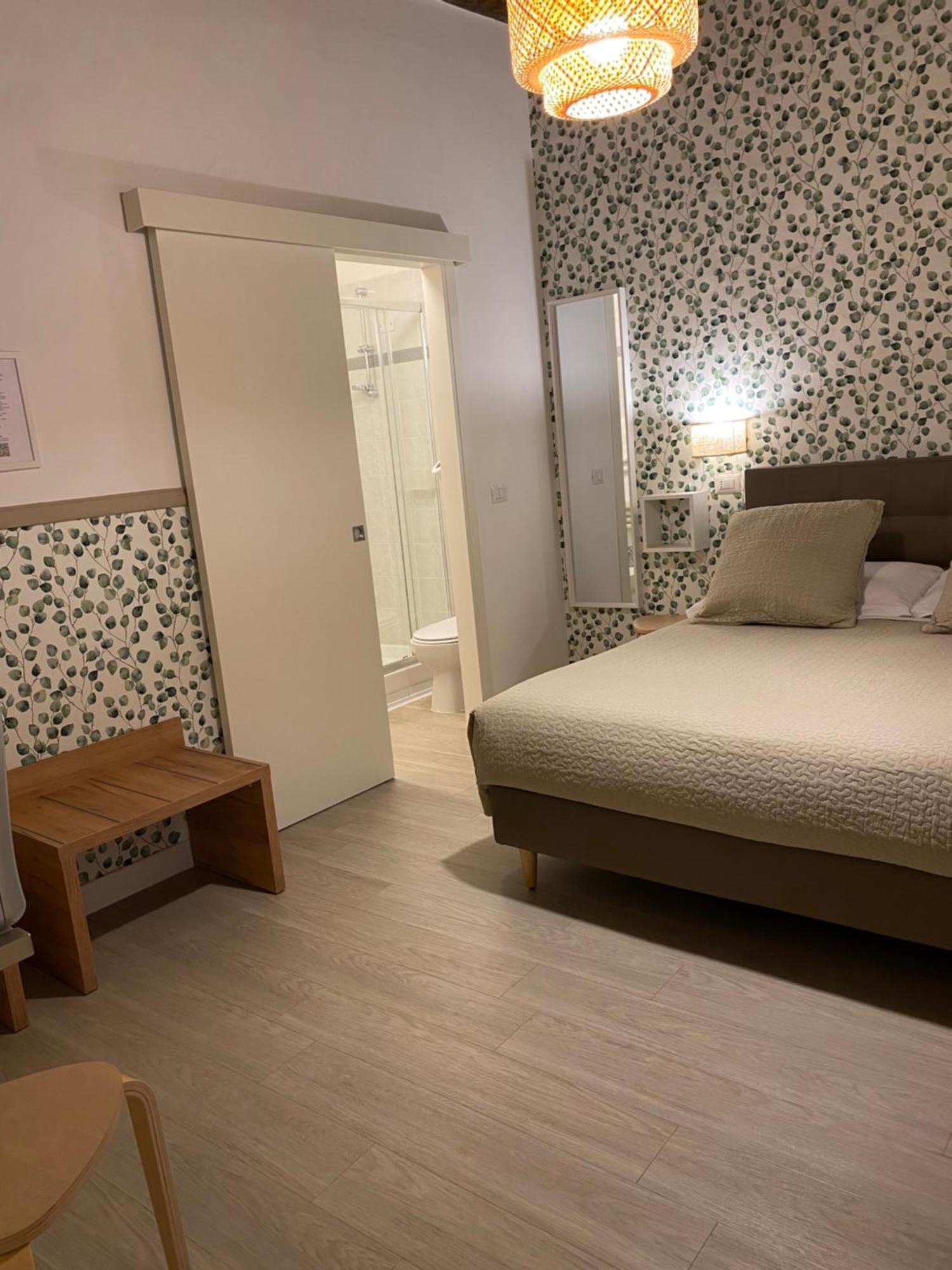 Nella Hotel Florencia